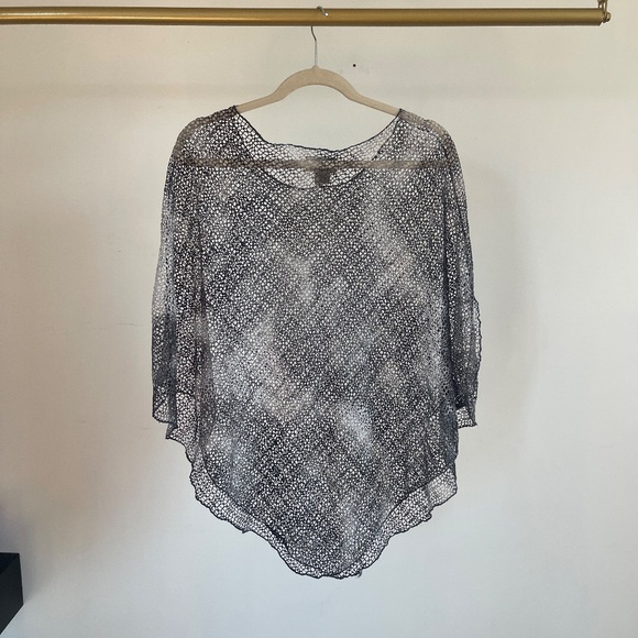 vintage gray and silver poncho - Picture 4 of 5
